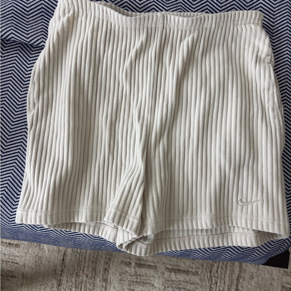 Nike White Ribbed Women's Shorts